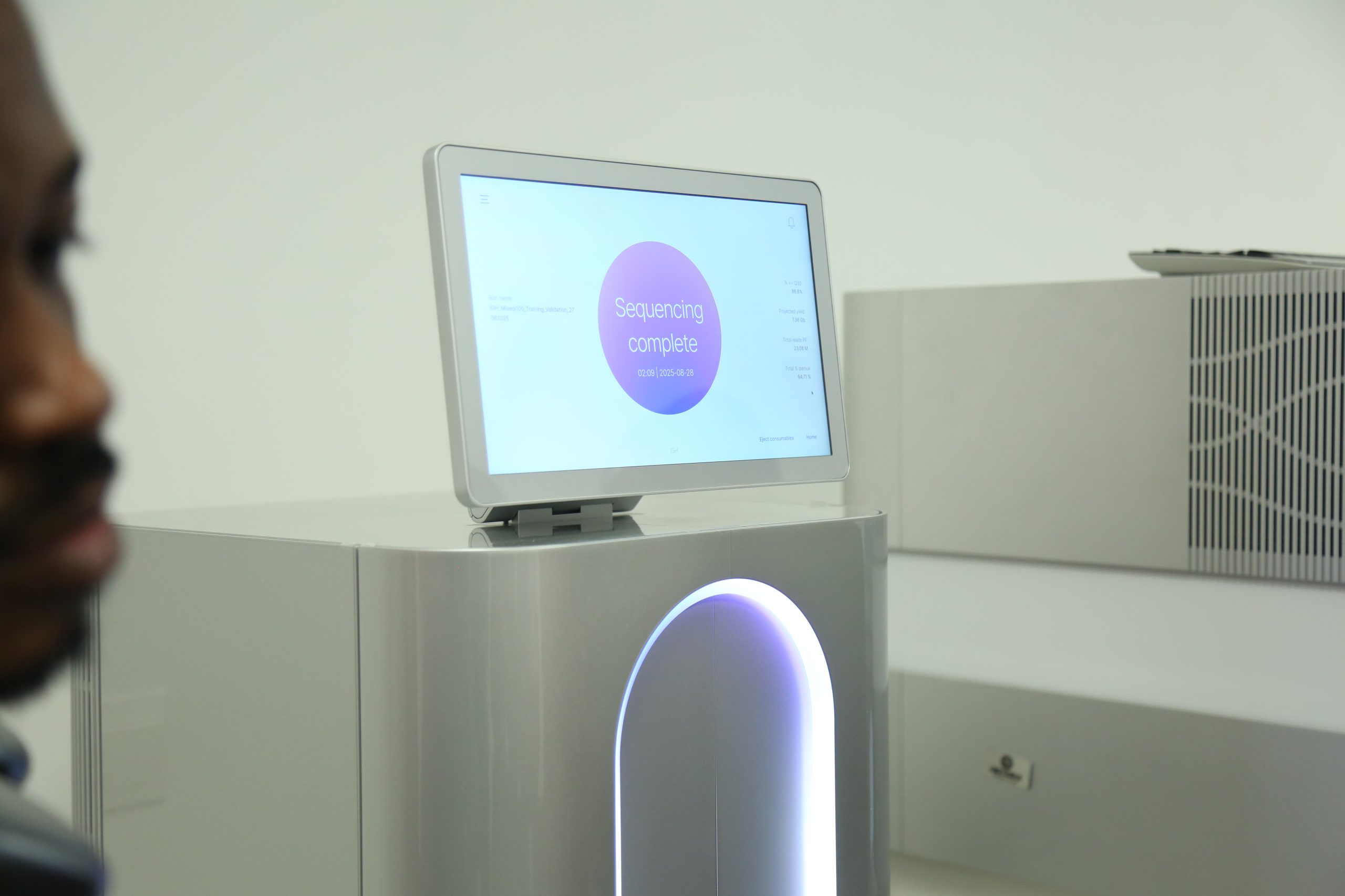 Miseq i100 plus display