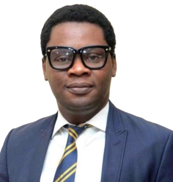 Dayo Okunfolami